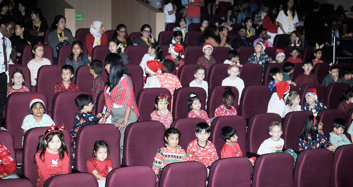 Primary School: Christmas at the Movies